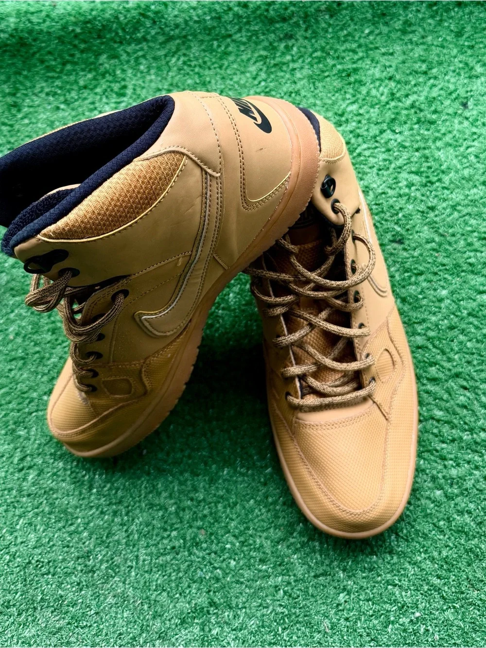 Nike Court Borough Mid Winter Wheat Gum Sneakers Men's US 11 AA0547-700
